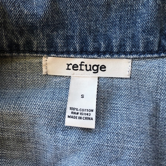 Refuge oversized Jean Jacket size small medium wash like new, blue - Picture 2 of 3